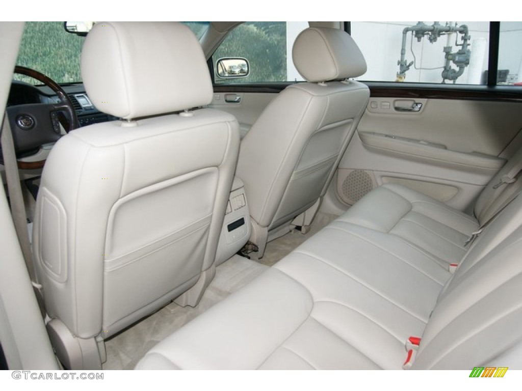 Shale/Cocoa Interior 2007 Cadillac DTS Sedan Photo #78131955