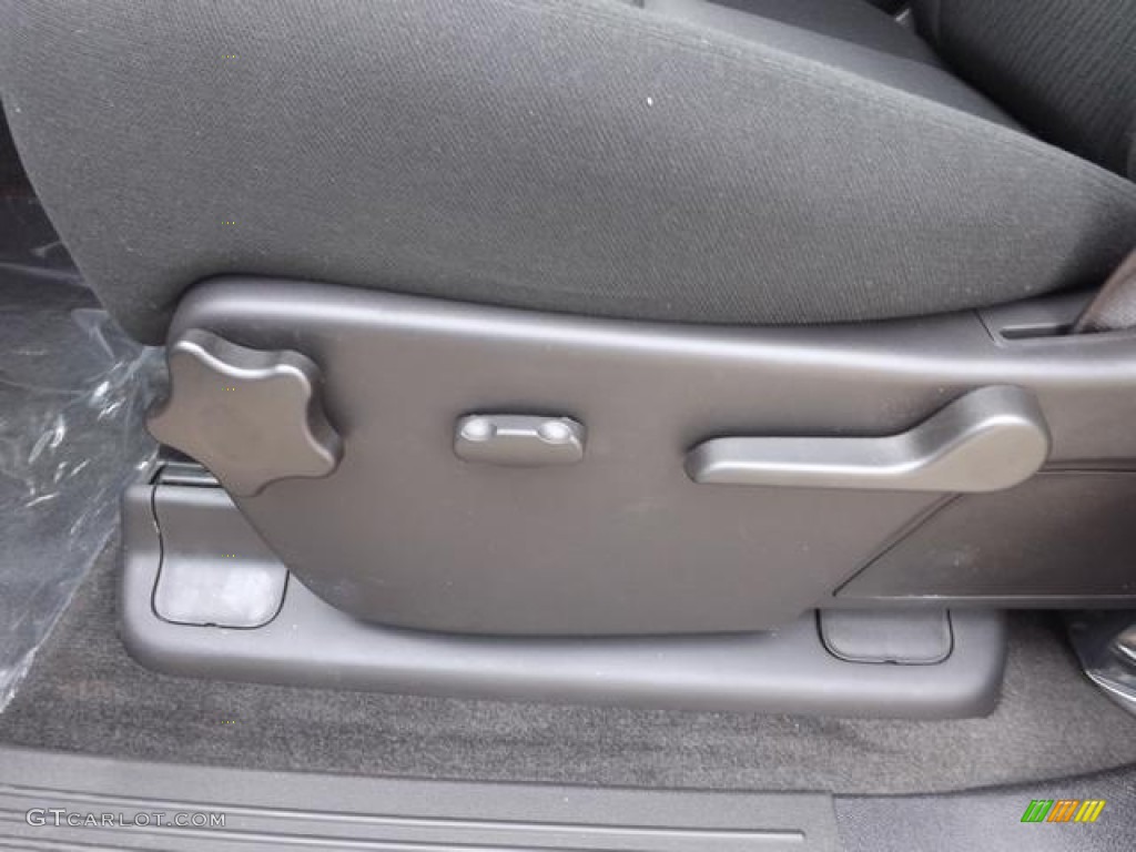 2013 Sierra 1500 SLE Crew Cab - Summit White / Ebony photo #28