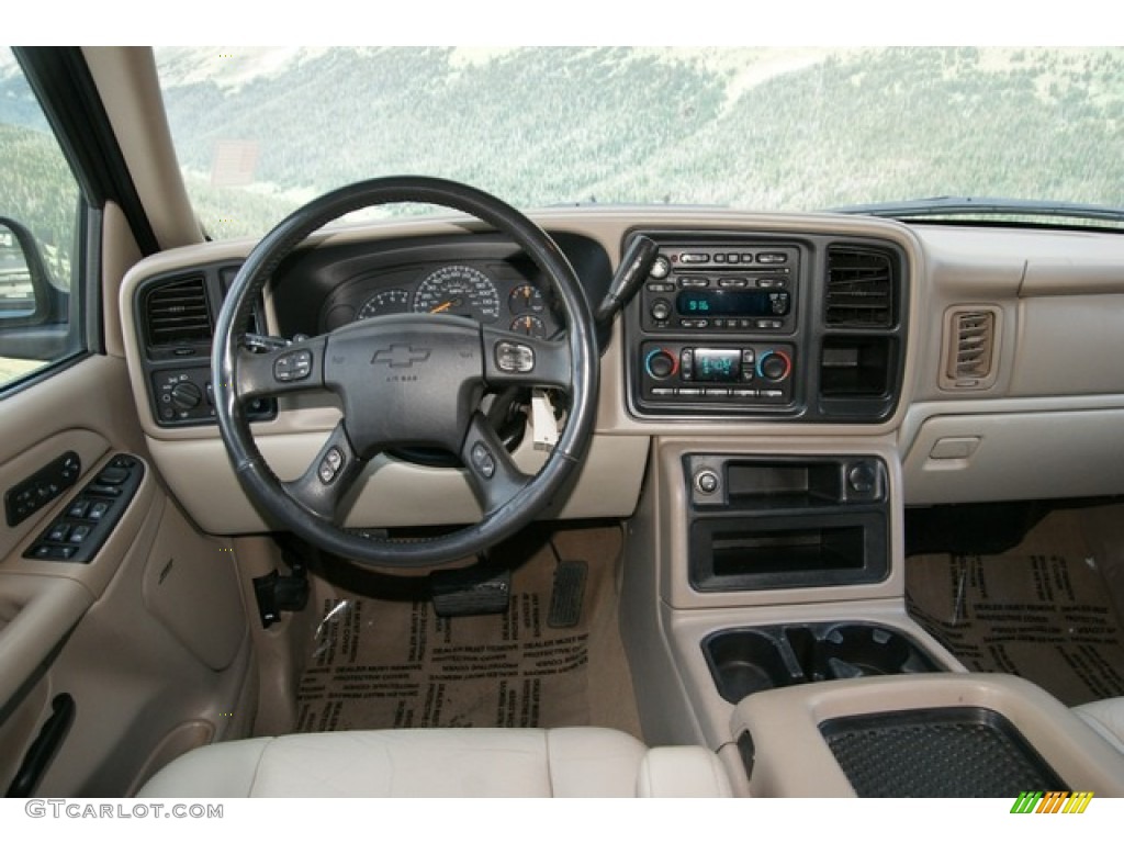 2005 Chevrolet Suburban 1500 LT 4x4 Tan/Neutral Dashboard Photo #78132464