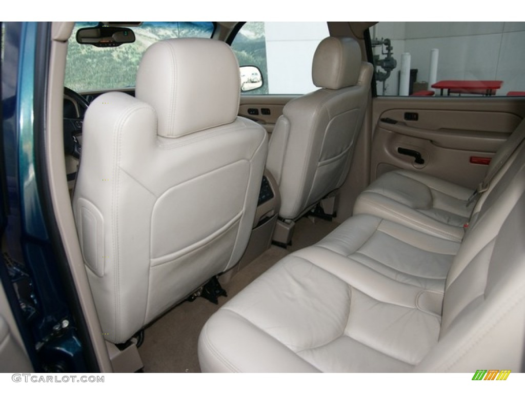 2005 Chevrolet Suburban 1500 LT 4x4 Rear Seat Photo #78132669
