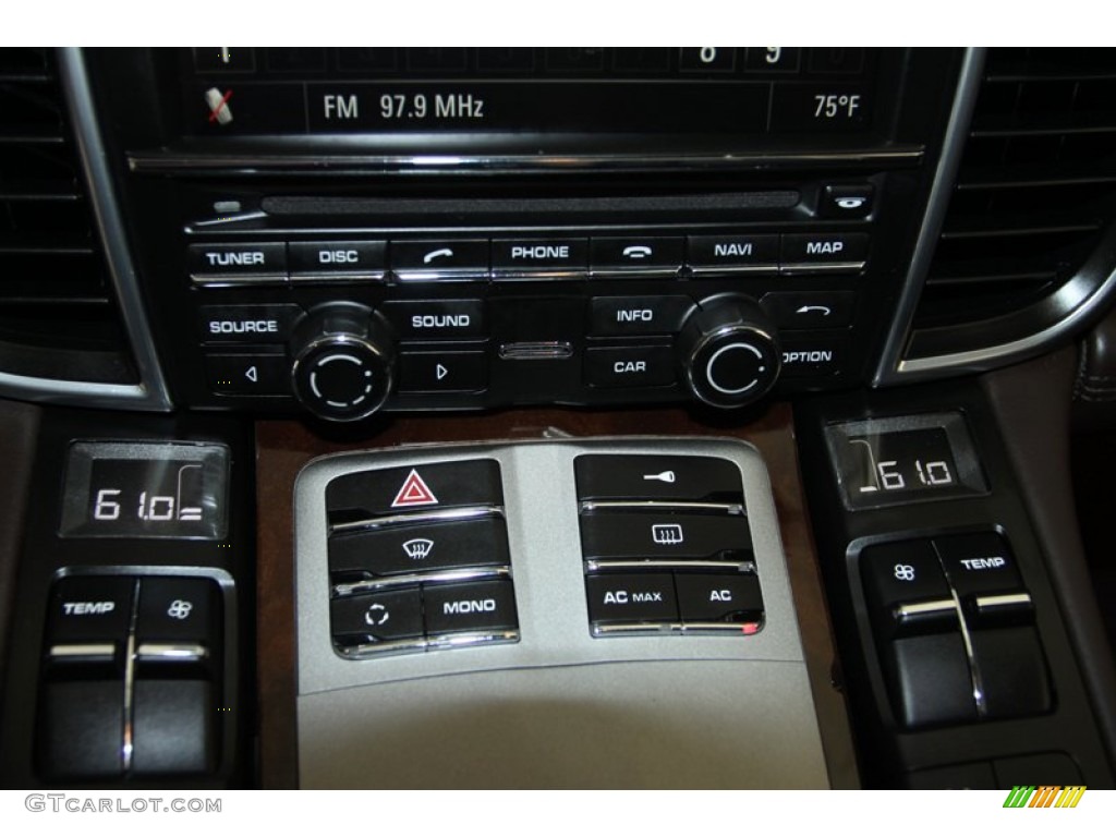 2010 Porsche Panamera S Controls Photo #78133854
