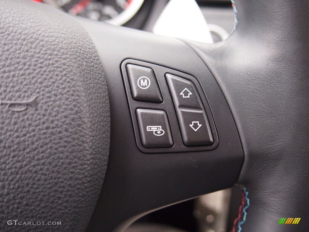 2011 BMW M3 Sedan Controls Photo #78134967