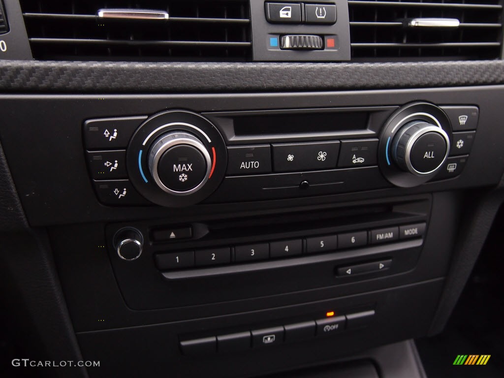 2011 BMW M3 Sedan Controls Photo #78135015