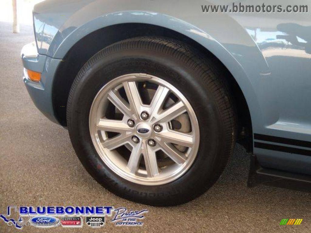 2008 Mustang V6 Deluxe Convertible - Windveil Blue Metallic / Light Graphite photo #7