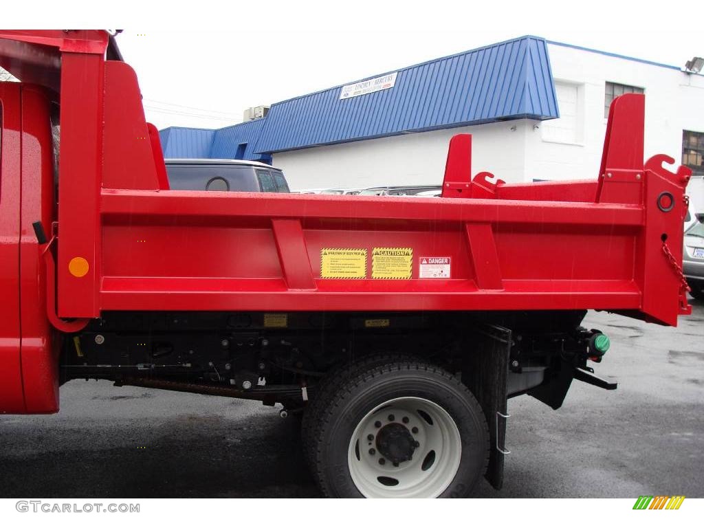 2009 F550 Super Duty XL SuperCab Chassis 4x4 Dump Truck - Red / Medium Stone photo #12