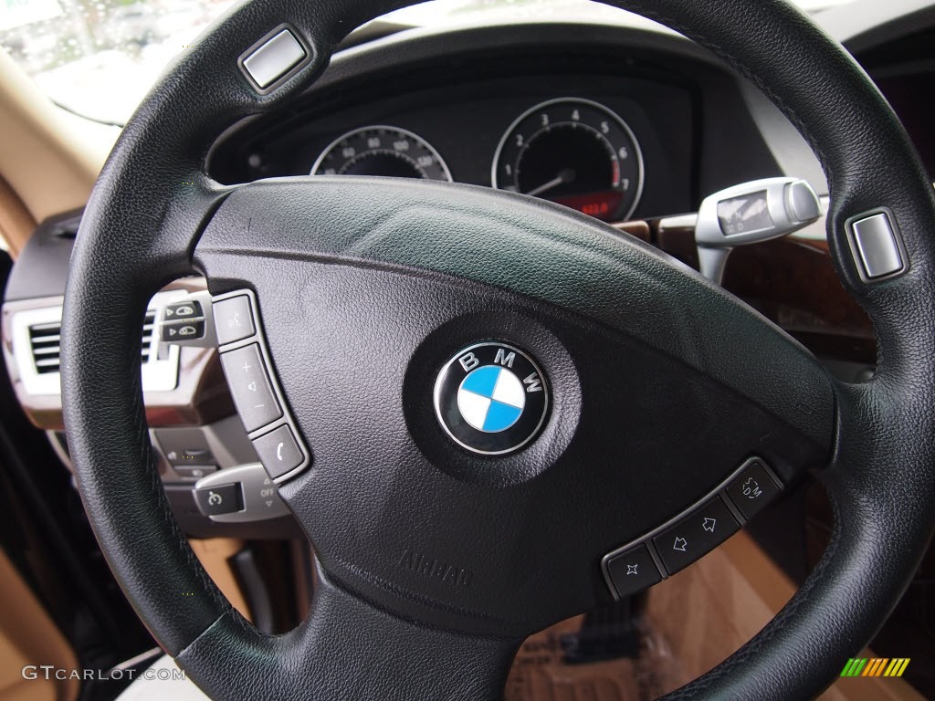 2006 BMW 7 Series 750i Sedan Black/Natural Brown Steering Wheel Photo #78137635