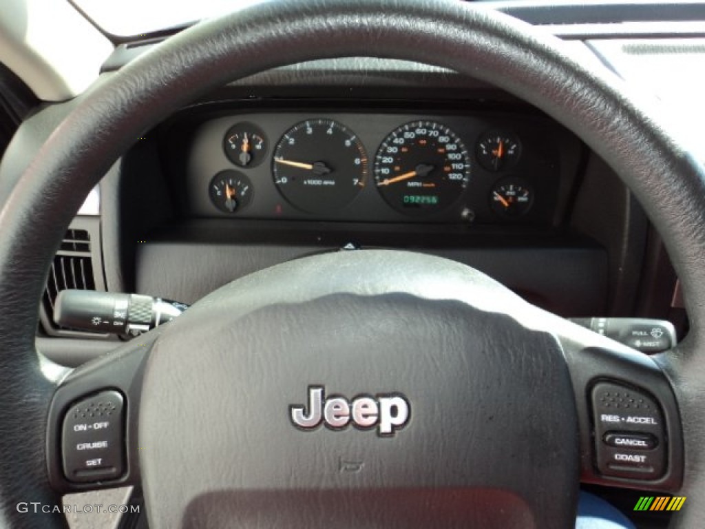 2004 Grand Cherokee Laredo 4x4 - Deep Lava Red Metallic / Dark Slate Gray photo #7
