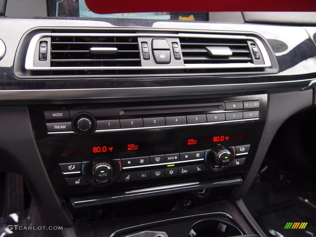 2010 BMW 7 Series 750Li Sedan Controls Photo #78139263