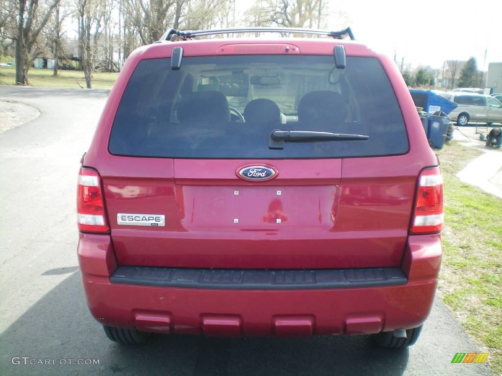 2009 Escape XLT V6 - Sangria Red Metallic / Camel photo #13