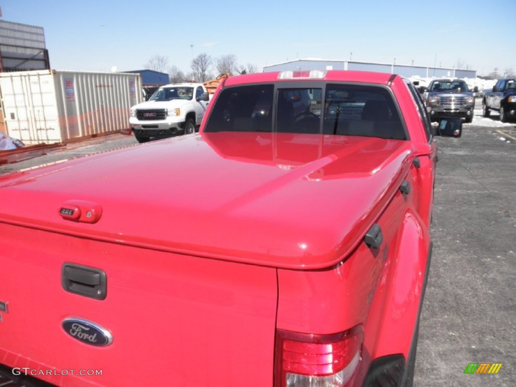 2006 F150 FX4 SuperCab 4x4 - Bright Red / Black/Medium Flint photo #26