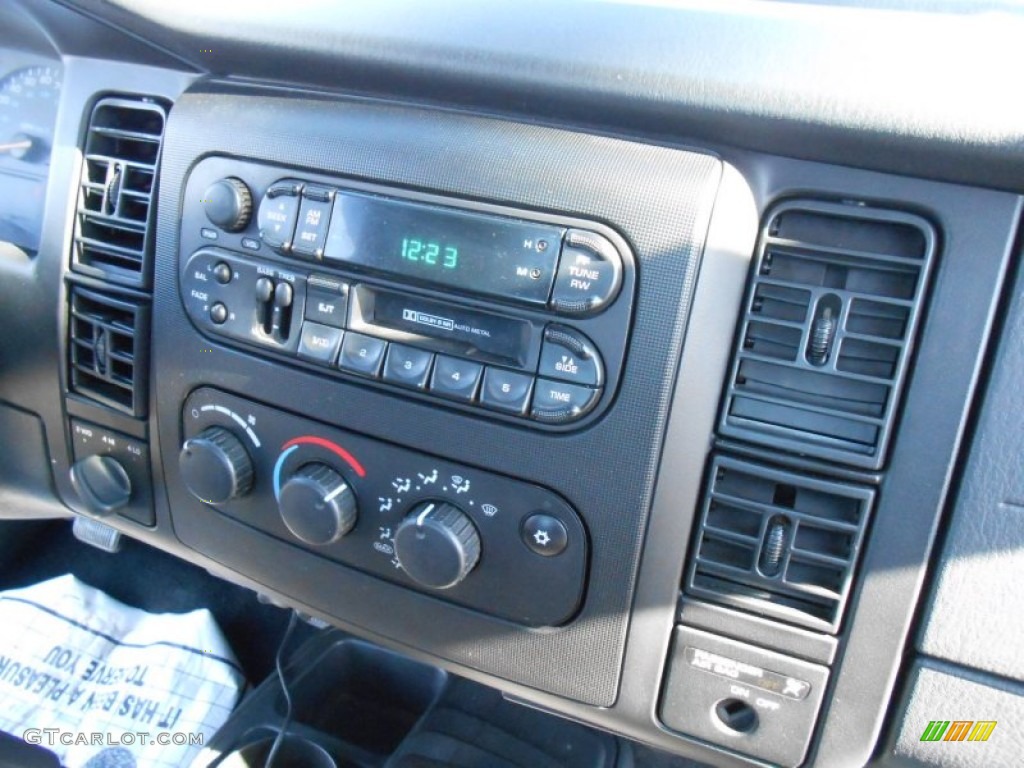 2001 Dodge Dakota SLT Club Cab 4x4 Controls Photo #78144951
