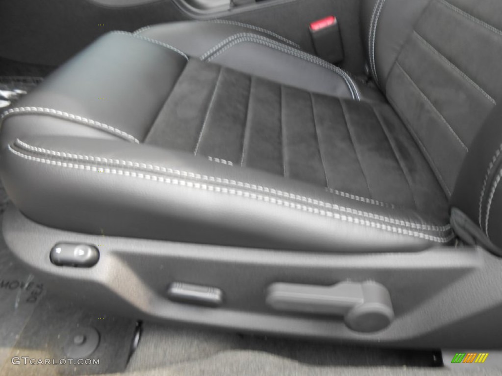 2014 Ford Mustang GT/CS California Special Coupe Controls Photo #78145185
