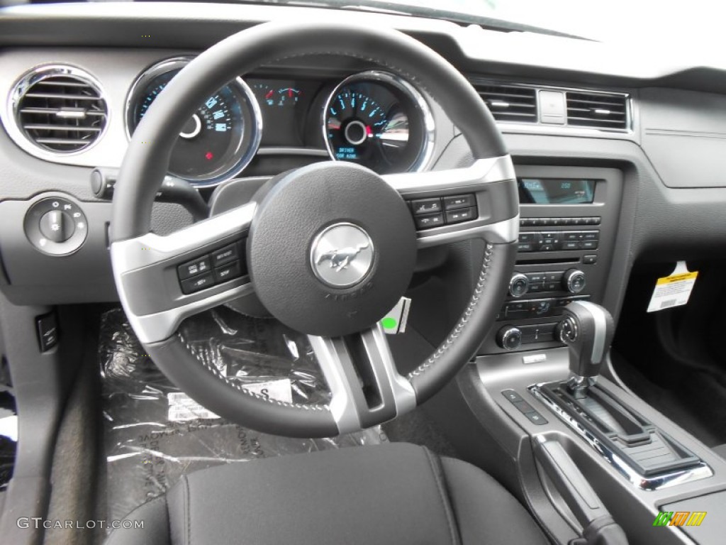 2014 Ford Mustang V6 Coupe Charcoal Black Steering Wheel Photo #78145866
