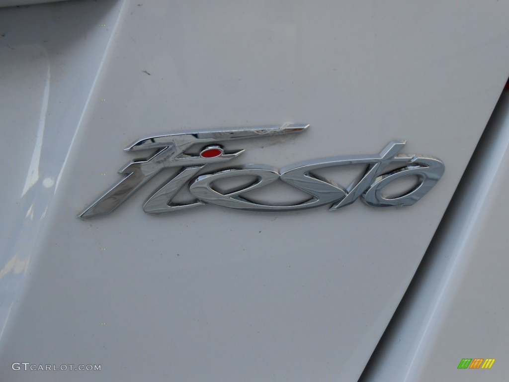 2013 Fiesta S Hatchback - Oxford White / Charcoal Black/Light Stone photo #11