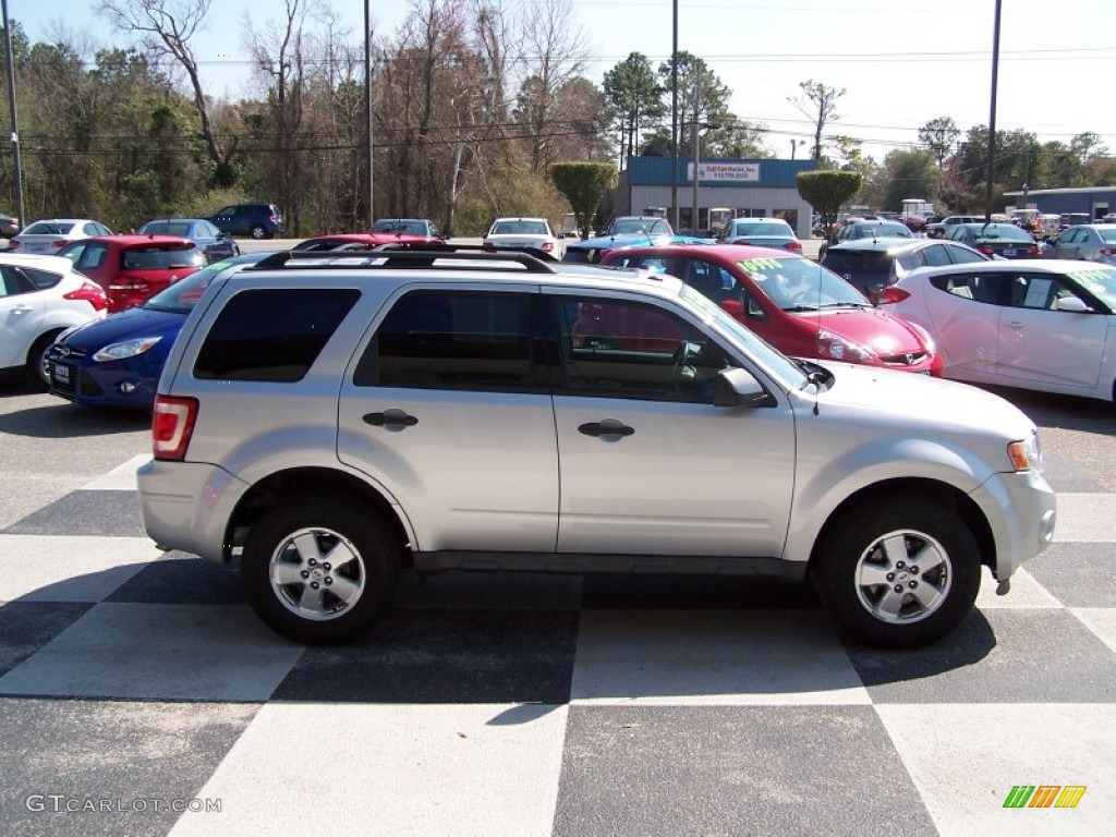 2009 Escape XLT V6 - Brilliant Silver Metallic / Charcoal photo #3