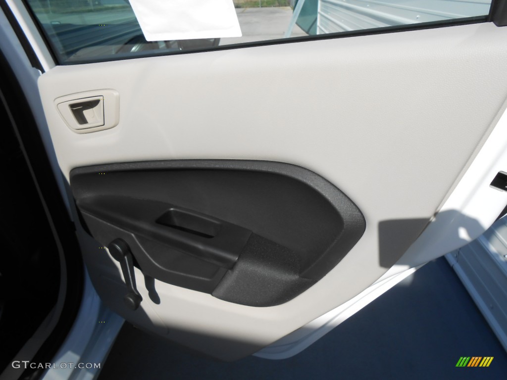 2013 Fiesta S Hatchback - Oxford White / Charcoal Black/Light Stone photo #15