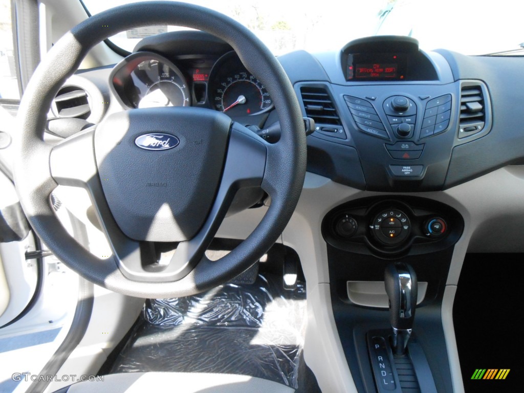 2013 Fiesta S Hatchback - Oxford White / Charcoal Black/Light Stone photo #23