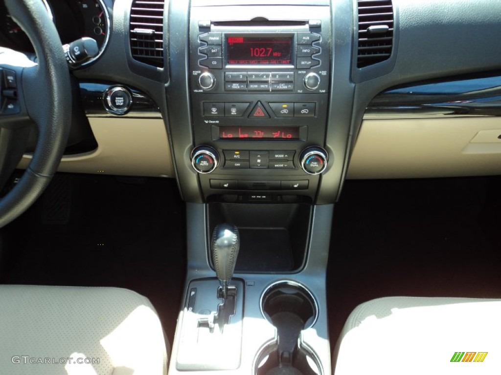 2011 Sorento EX - Dark Cherry / Beige photo #26