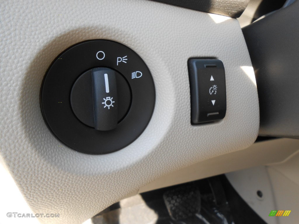 2013 Fiesta S Hatchback - Oxford White / Charcoal Black/Light Stone photo #28