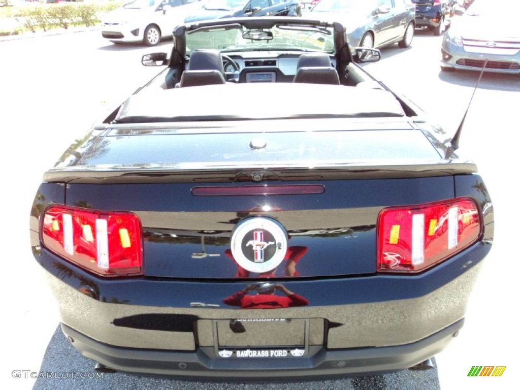 2012 Mustang V6 Premium Convertible - Lava Red Metallic / Charcoal Black photo #10