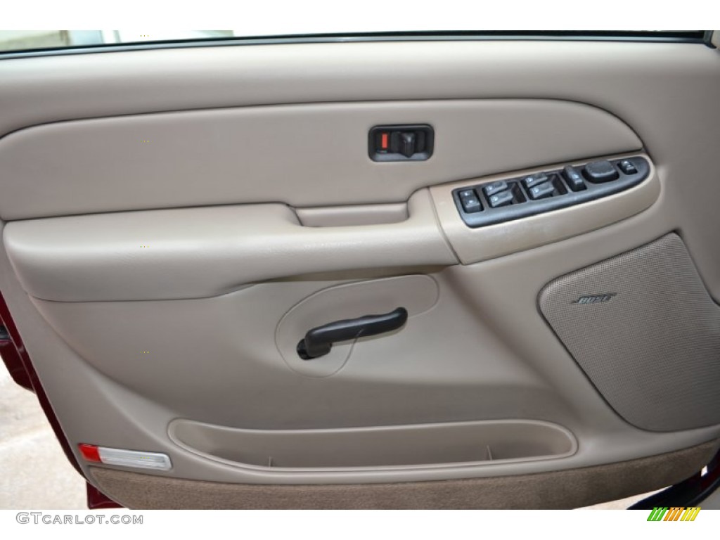 2004 GMC Yukon SLT Neutral/Shale Door Panel Photo #78150638