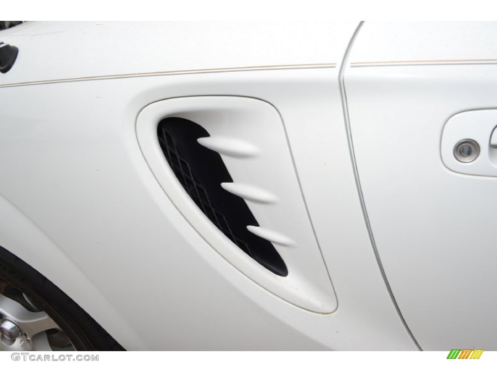 2005 MR2 Spyder Roadster - Super White / Tan photo #17