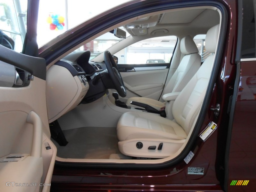 Cornsilk Beige Interior 2013 Volkswagen Passat TDI SE Photo #78153232