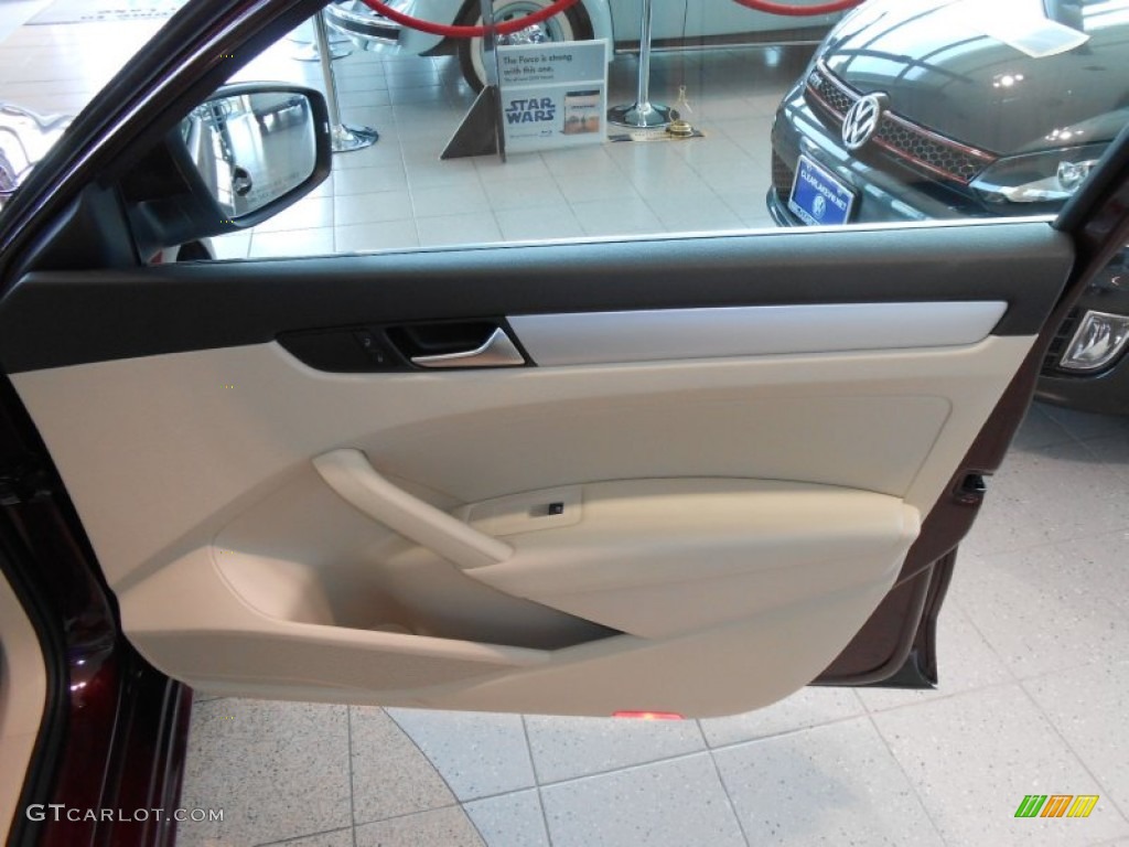 2013 Volkswagen Passat TDI SE Cornsilk Beige Door Panel Photo #78153252