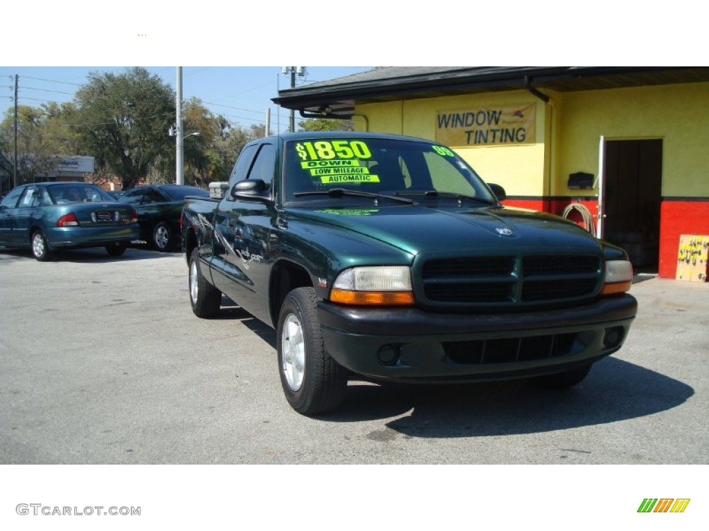 1999 Dakota Sport Extended Cab - Forest Green Pearl / Mist Gray photo #1