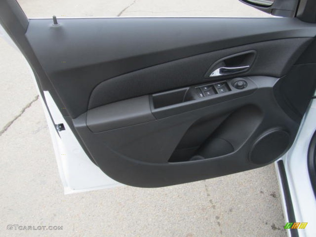 2013 Cruze LT - Summit White / Jet Black photo #12