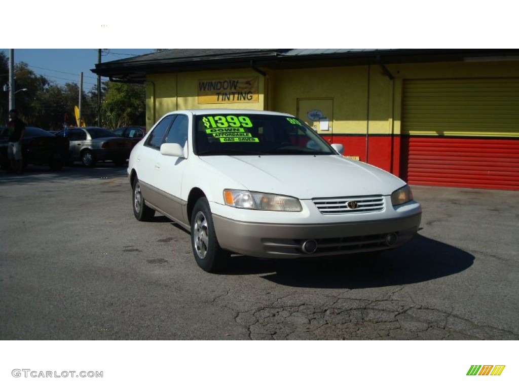 1999 Camry CE - Super White / Gray photo #1