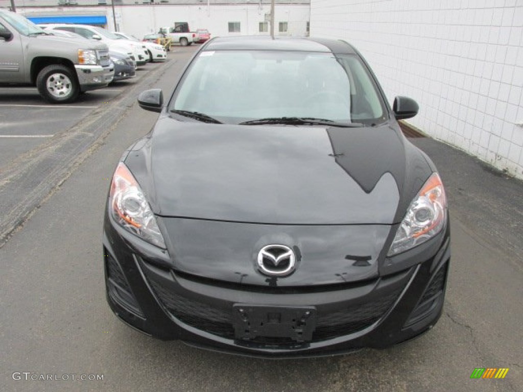 2011 MAZDA3 i Sport 4 Door - Black Mica / Black photo #4