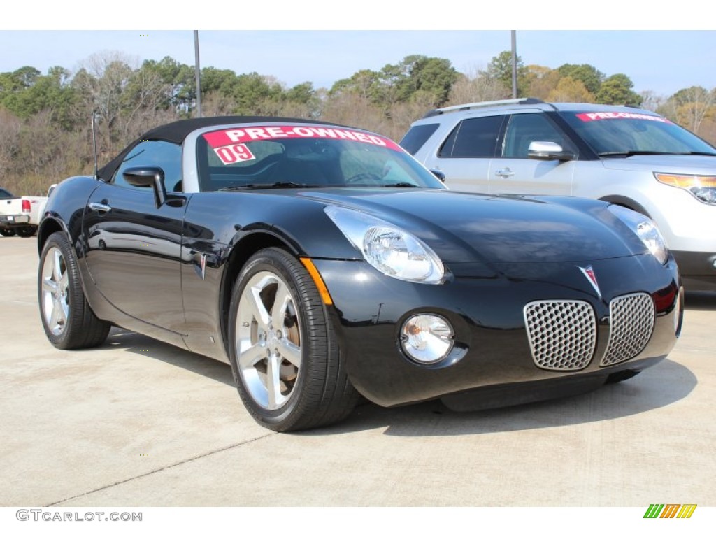 2009 Solstice Roadster - Mysterious Black / Ebony photo #2