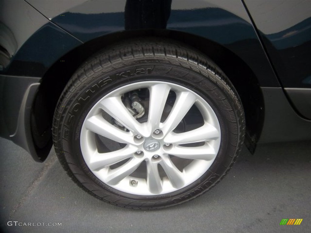 2011 Hyundai Tucson Limited Wheel Photos