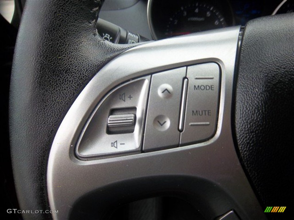 2011 Hyundai Tucson Limited Controls Photos
