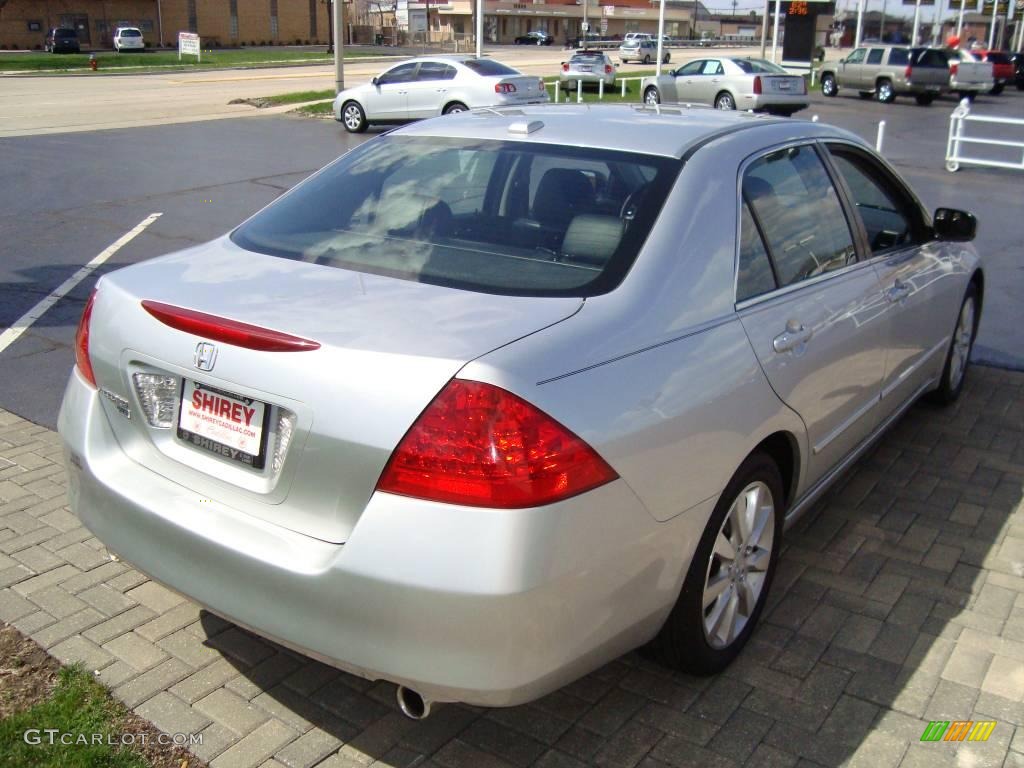 2006 Accord EX-L V6 Sedan - Alabaster Silver Metallic / Black photo #4