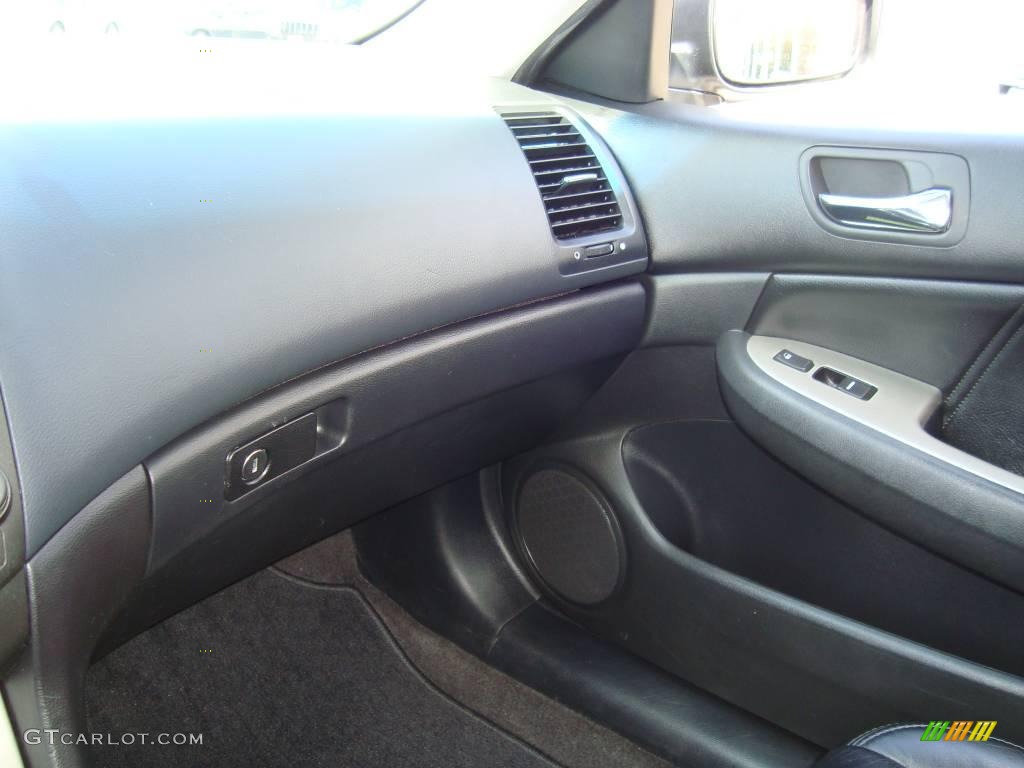 2006 Accord EX-L V6 Sedan - Alabaster Silver Metallic / Black photo #18