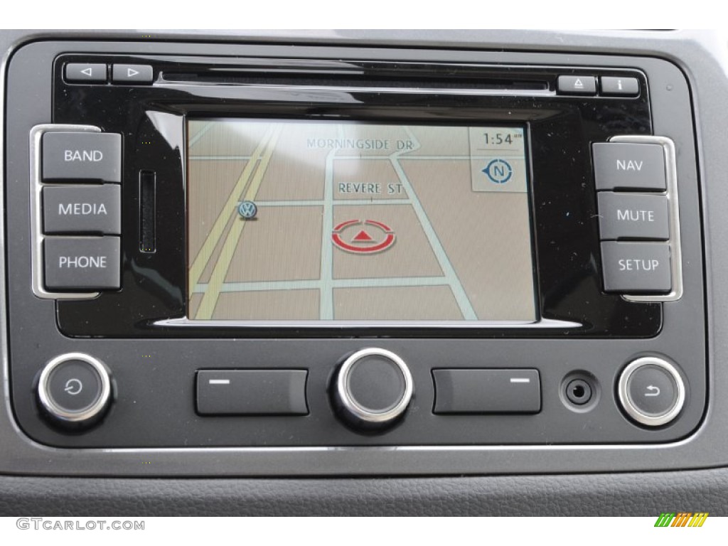2013 Volkswagen Tiguan SE 4Motion Navigation Photos