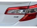 Super White - Camry SE Photo No. 20