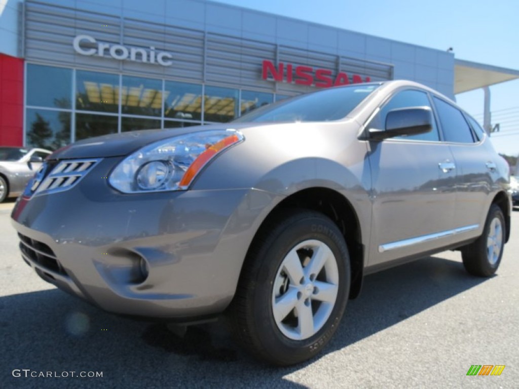 Platinum Graphite Nissan Rogue