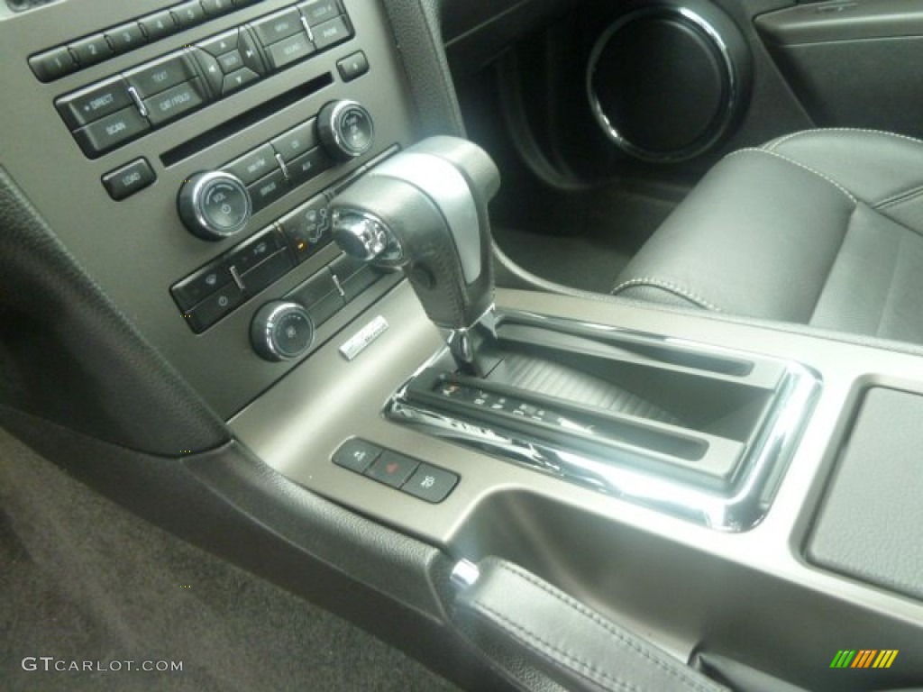 2012 Mustang V6 Premium Convertible - Grabber Blue / Charcoal Black photo #12