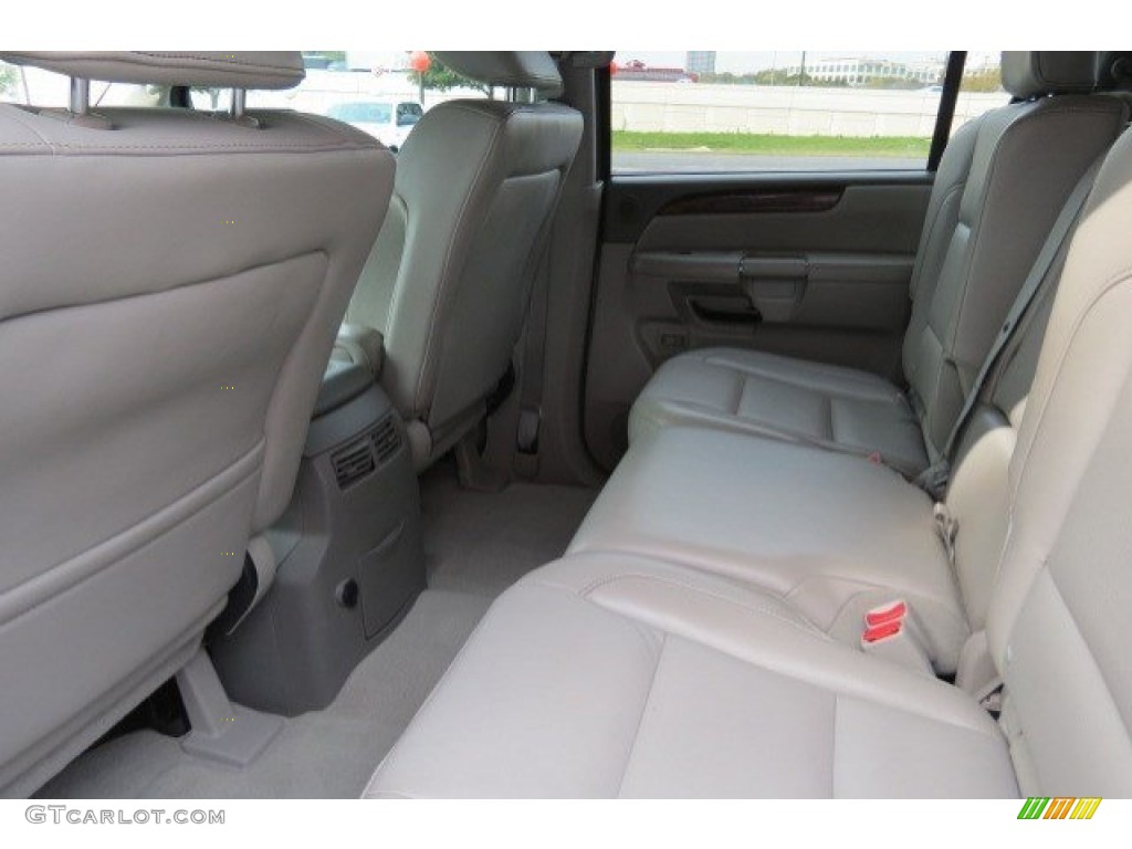 2010 Armada Titanium - Blizzard White / Almond photo #12