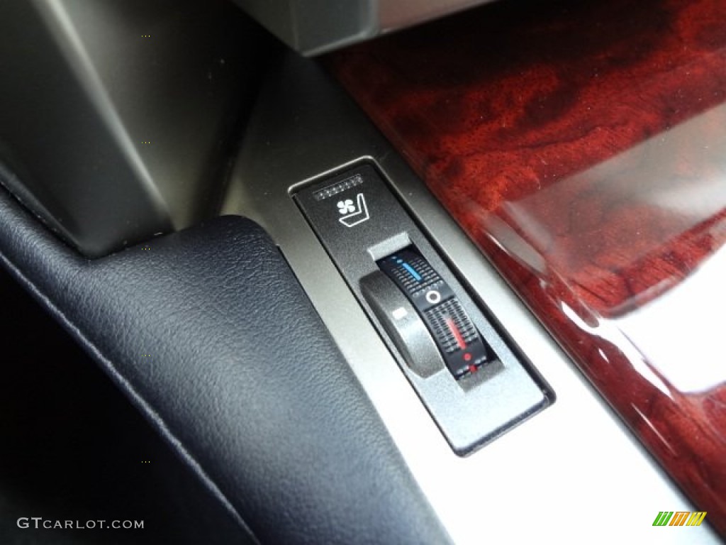 2010 Lexus GX 460 Controls Photo #78179142