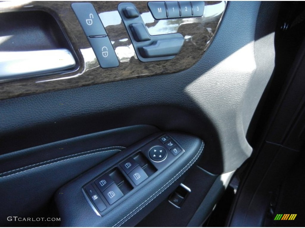 2012 Mercedes-Benz ML 350 4Matic Controls Photo #78182754