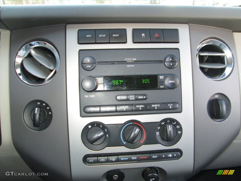 2007 Ford Expedition EL XLT 4x4 Controls Photos