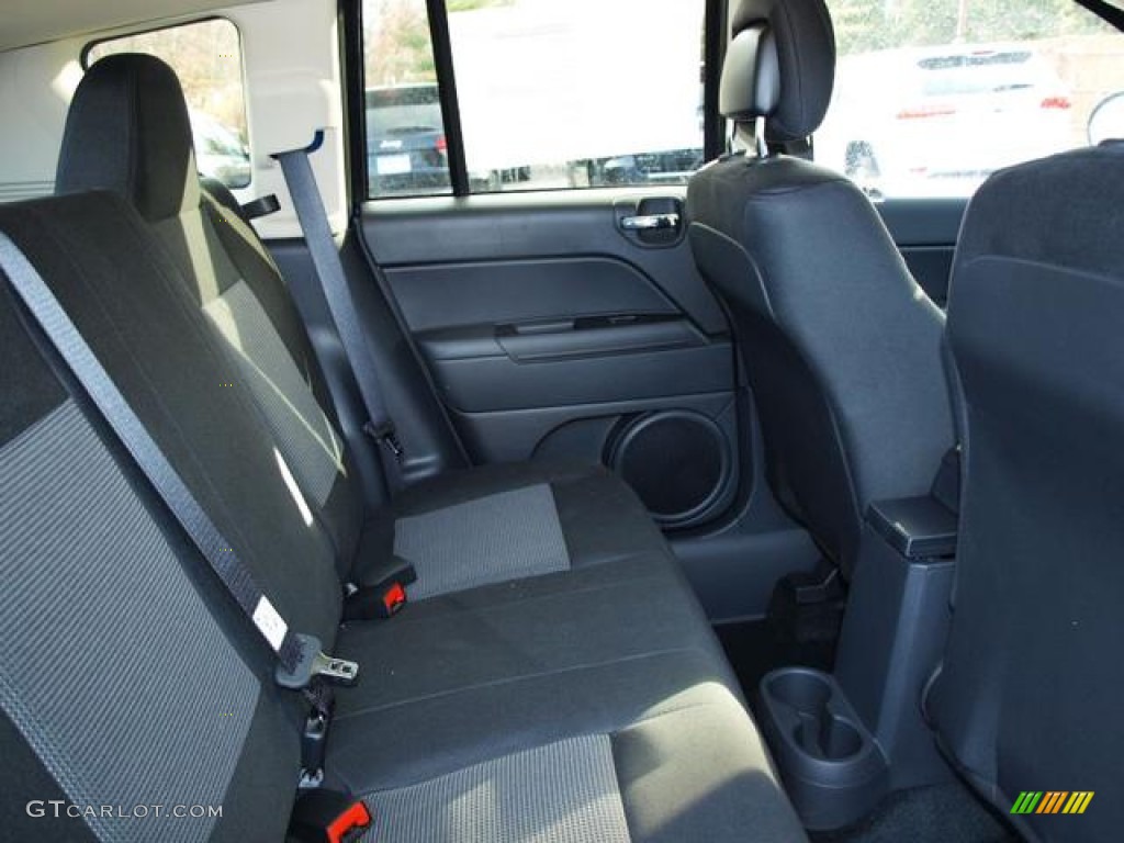 Dark Slate Gray Interior 2014 Jeep Compass Sport Photo #78188353