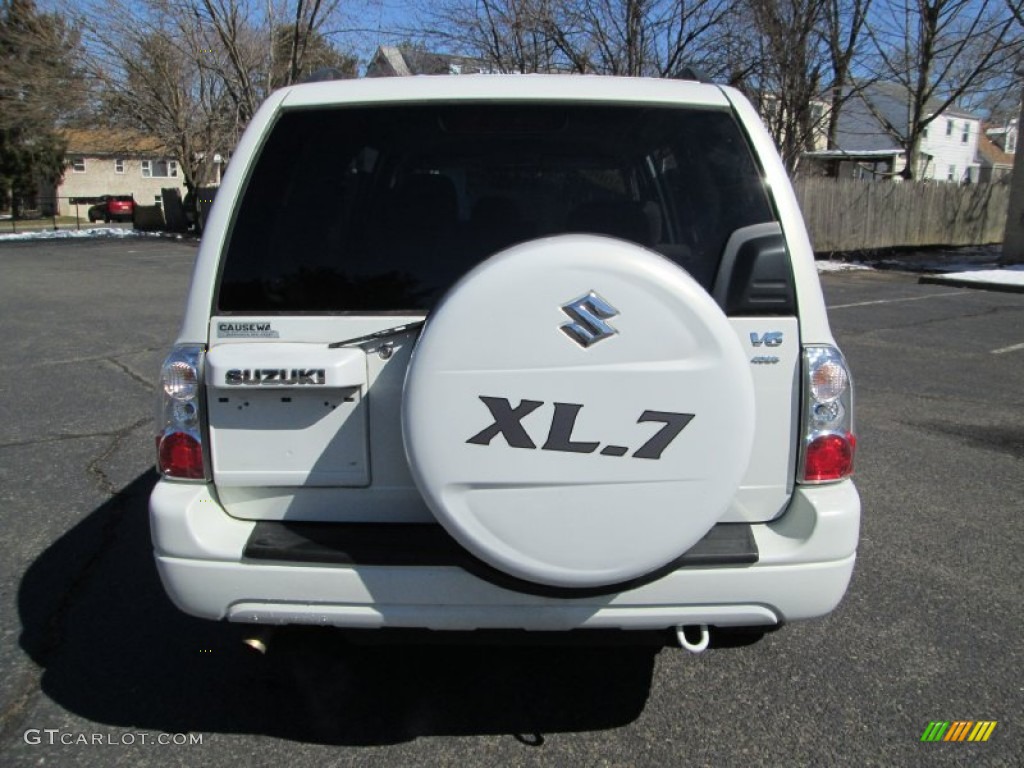 2006 XL7 7 Passenger AWD - White Pearl / Beige photo #5