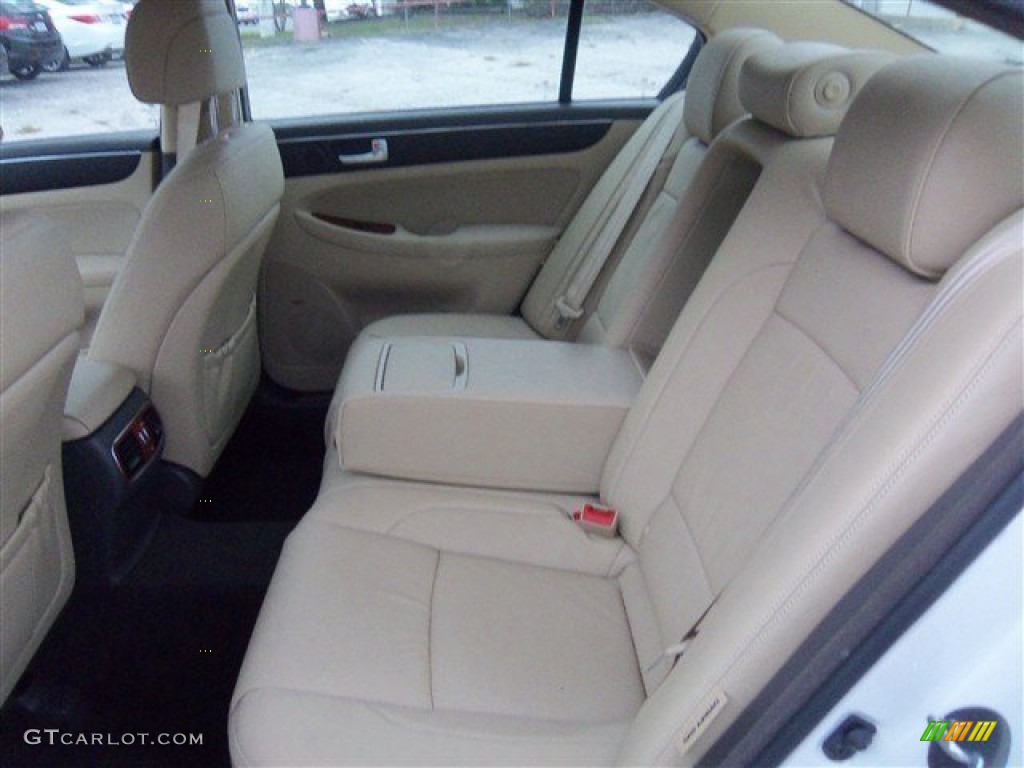 2013 Hyundai Genesis 3.8 Sedan Rear Seat Photo #78189723