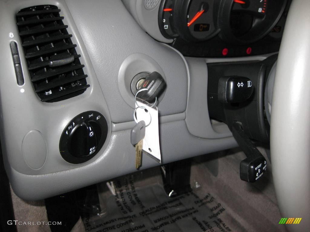 2004 Porsche 911 Carrera Cabriolet Controls Photo #7819041