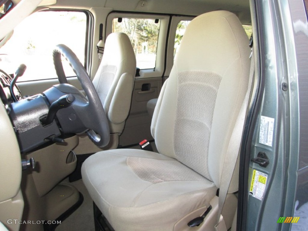 Medium Pebble Beige Interior 2006 Ford E Series Van E350 XLT Passenger Photo #78190409